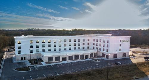 Фотографии гостиницы 
            Holiday Inn - Kansas City - Northeast, an IHG Hotel