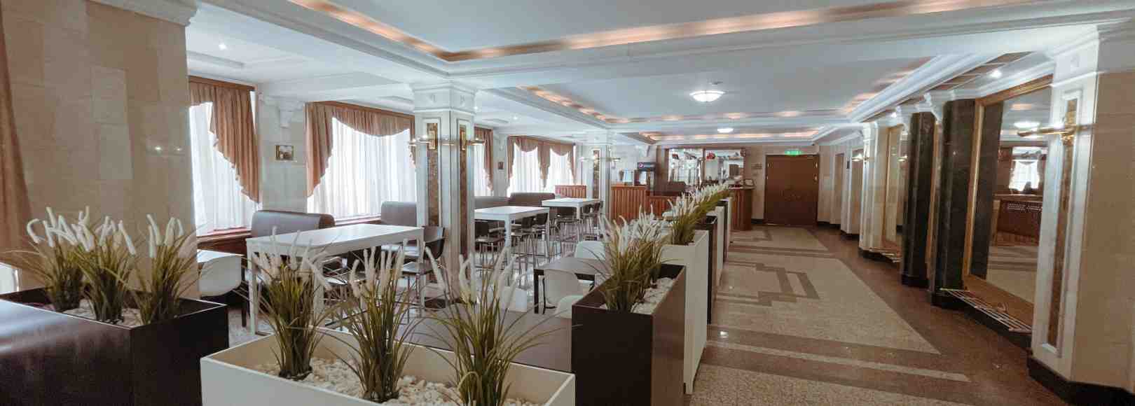 Фотография банкетного зала ДК Железнодорожников Кафе первого этажа