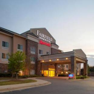 Фотографии гостиницы 
            Fairfield Inn and Suites by Marriott Montgomery EastChase