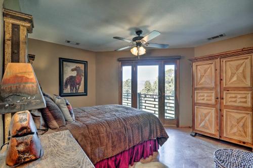 Фотографии гостевого дома 
            Large Ruidoso Home with Stunning Views and Hot Tub