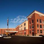 Фотография гостиницы Hampton Inn Marquette-Waterfront