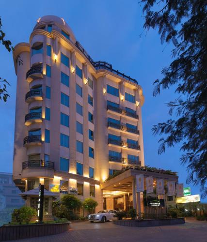 Фотографии гостиницы 
            Goldfinch Hotel Bangalore