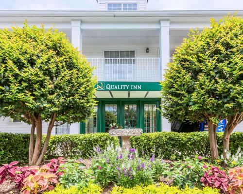 Фотография гостиницы Quality Inn Trussville I-59 exit 141