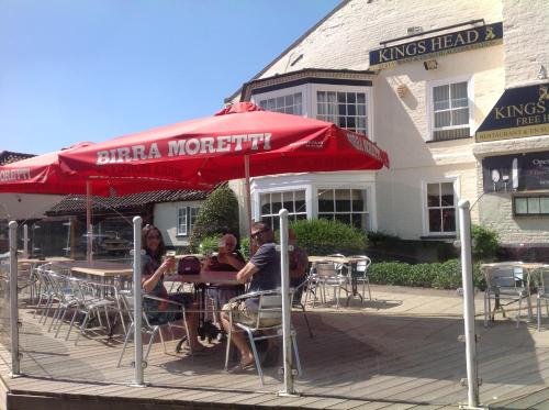 Фотография мини отеля kings head