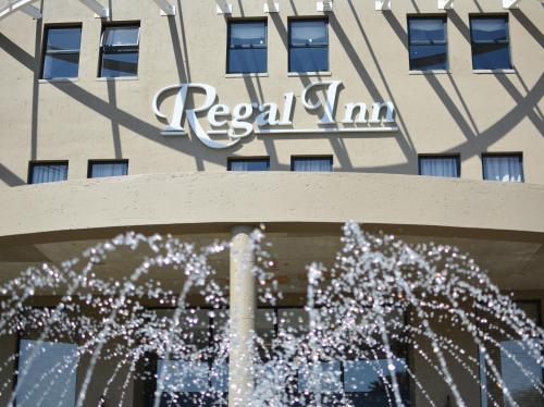 Фотография гостиницы Regal Inn Hotel Midrand
