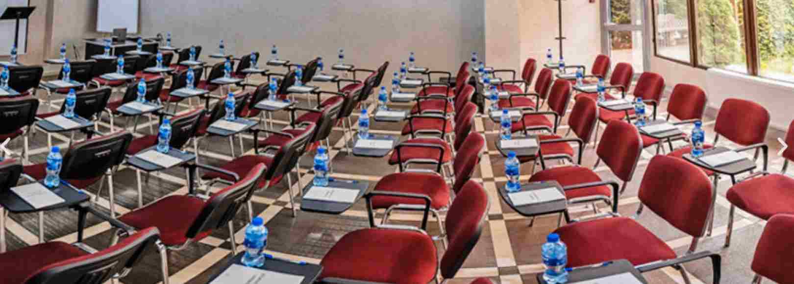 Фотография конференц-зала Валенсия на 70 человек