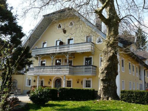 Фотография гостевого дома Pension Gut Horn