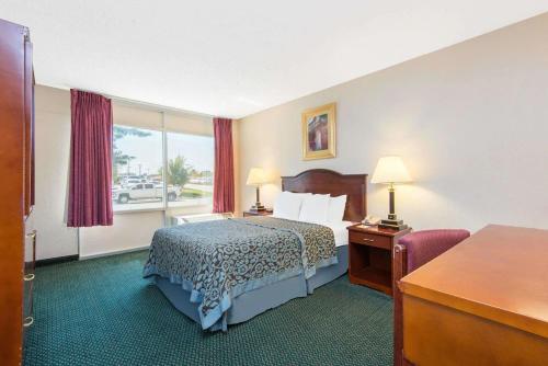 Фотографии гостиницы 
            Blue Way Inn & Suites Wichita East