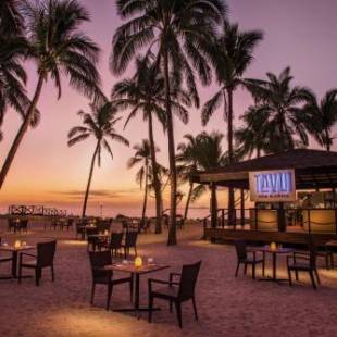 Фотографии гостиницы 
            DoubleTree by Hilton Fiji - Sonaisali Island