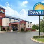 Фотография гостиницы Days Inn by Wyndham Tulsa Central