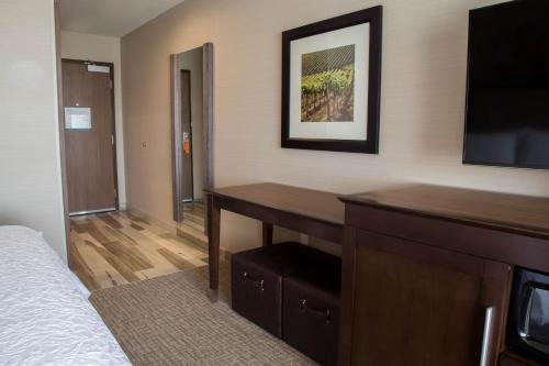 Фотография гостиницы Hampton Inn & Suites Murrieta