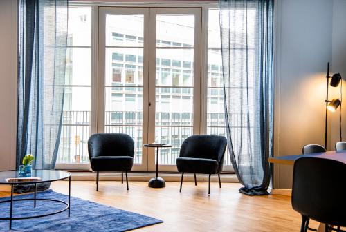 Фотографии апарт отеля
By the Lakes apartments - Into This Place