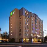 Фотография гостиницы Holiday Inn Express & Suites Boston - Cambridge, an IHG Hotel