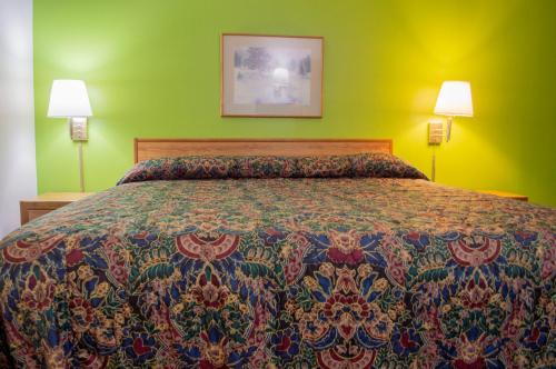 Фотография гостиницы Carla Inn & Suites Roanoke Airport