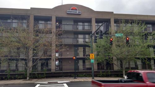 Фотография мотеля Downtown Inn