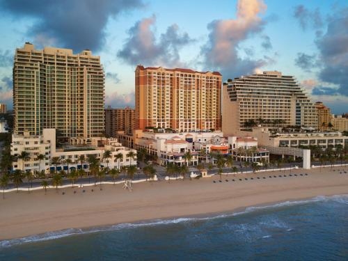 Фотография гостиницы Marriott's BeachPlace Towers