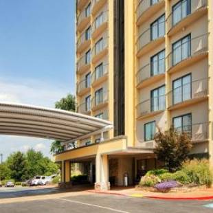 Фотографии гостиницы 
            Best Western Plus Atlanta Airport East