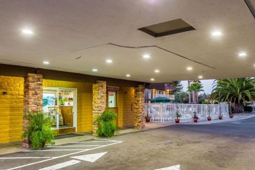 Фотография мотеля Rodeway Inn - Rohnert Park
