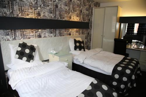 Фотография гостиницы Inn On The Prom At The Fernlea Hotel