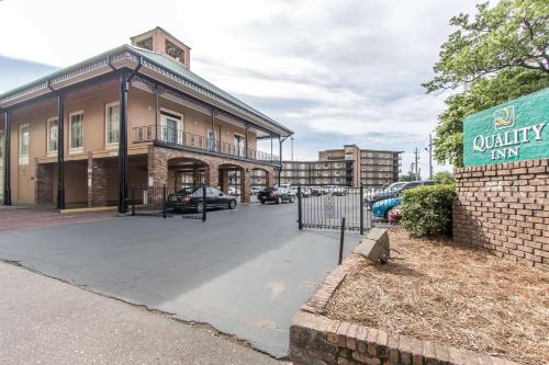 Фотография гостиницы Quality Inn Downtown Historic District