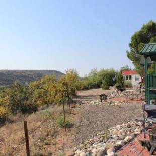 Фотографии базы отдыха 
            Verde Valley Canyon View Cottage 3