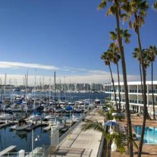 Фотографии гостиницы 
            Marina del Rey Hotel