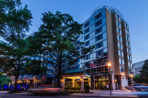 Фотография гостиницы Beacon Hotel & Corporate Quarters