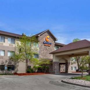 Фотографии гостиницы 
            Comfort Suites Omaha East-Council Bluffs