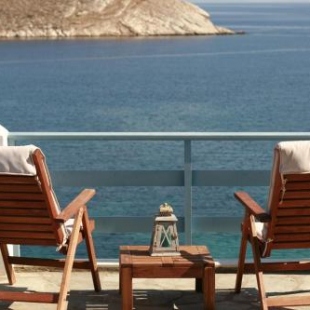 Фотография гостевого дома Syra balcony to the Aegean