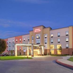 Фотографии гостиницы 
            Hampton Inn And Suites By Hilton Columbus Scioto Downs, Oh