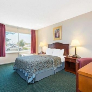 Фотография гостиницы Blue Way Inn & Suites Wichita East