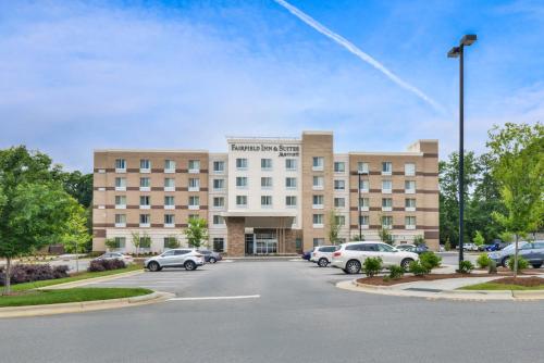 Фотография гостиницы Fairfield Inn & Suites by Marriott Raleigh Cary