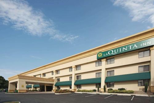 Фотография гостиницы La Quinta Inn by Wyndham Roanoke Salem
