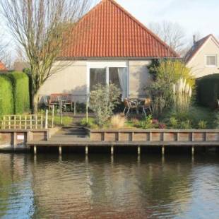 Фотографии гостевого дома 
            Detached bungalow with dishwasher, at the water