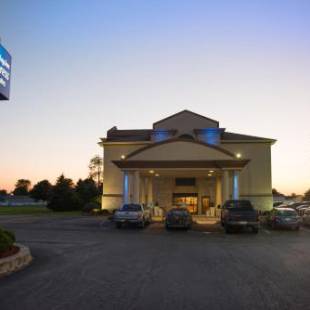 Фотографии гостиницы 
            Holiday Inn Express Hotel & Suites Wauseon, an IHG Hotel