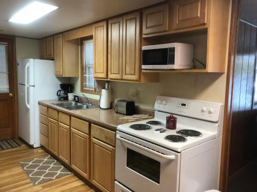 Фотография базы отдыха Point View Resort