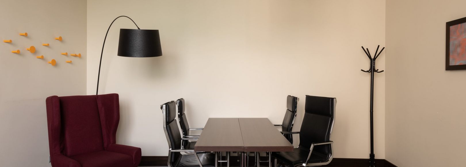 Фотография комнаты для переговоров Комната переговоров Астрахань