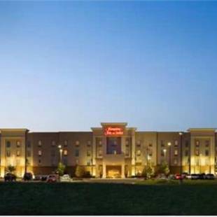 Фотографии гостиницы 
            Hampton Inn & Suites Wichita-Northeast