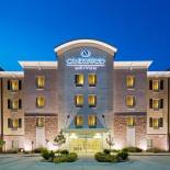 Фотография гостиницы Candlewood Suites Belle Vernon, an IHG Hotel