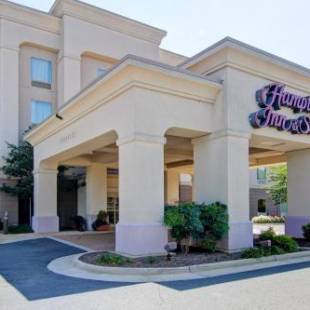 Фотографии гостиницы 
            Hampton Inn & Suites Leesburg