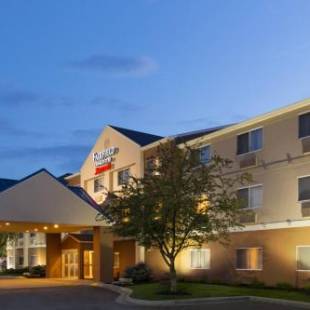 Фотографии гостиницы 
            Fairfield Inn & Suites Grand Rapids