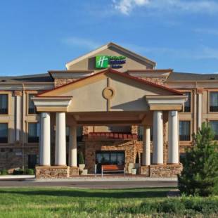 Фотографии гостиницы 
            Holiday Inn Express Hotel & Suites Longmont, an IHG Hotel