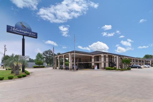 Фотография мотеля Mockingbird Inn & Suites