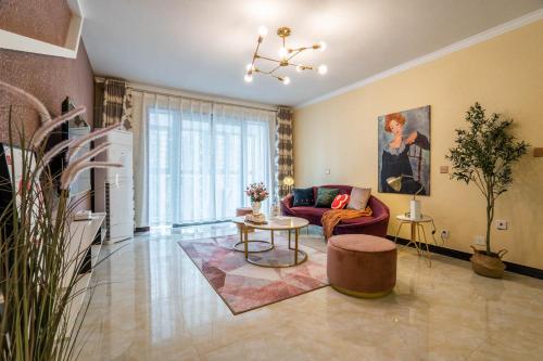 Фотография гостиницы Zhengzhou Zhongyuan·Shenglong square