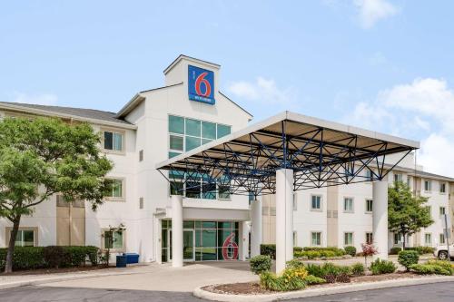 Фотография гостиницы Motel 6-Brampton, ON - Toronto