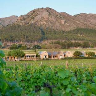 Фотографии базы отдыха
Heuwelsig Cottages