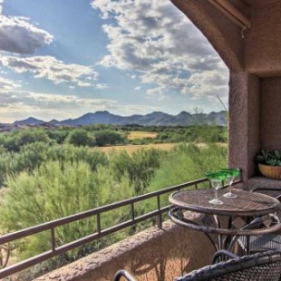 Фотография гостевого дома Oro Valley Condo with Pool Mins to Golf and Hiking!