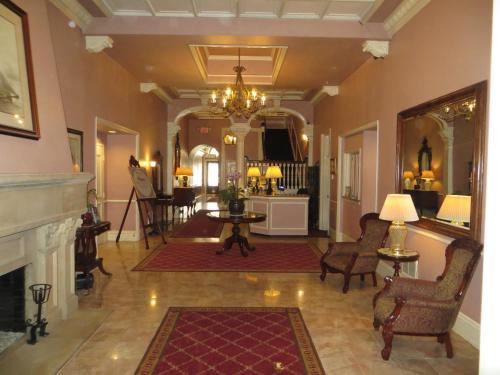 Фотография гостиницы The Monterey Hotel