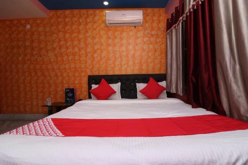 Фотографии гостиницы 
            OYO 28344 Siddhi Vinayak Rooms