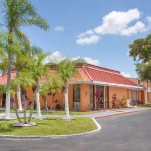 Фотография гостиницы Stayable Suites Kissimmee East